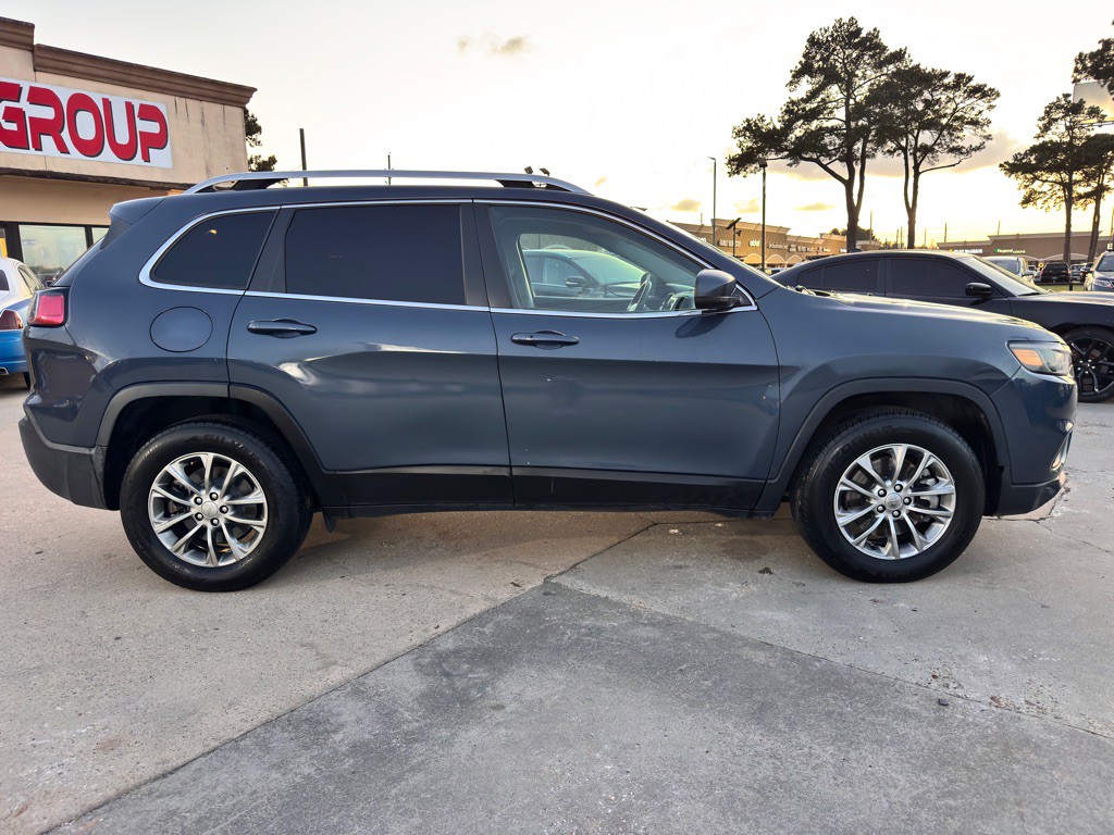2020 Jeep Cherokee Image 12