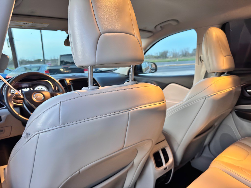 2020 Jeep Cherokee Image 14