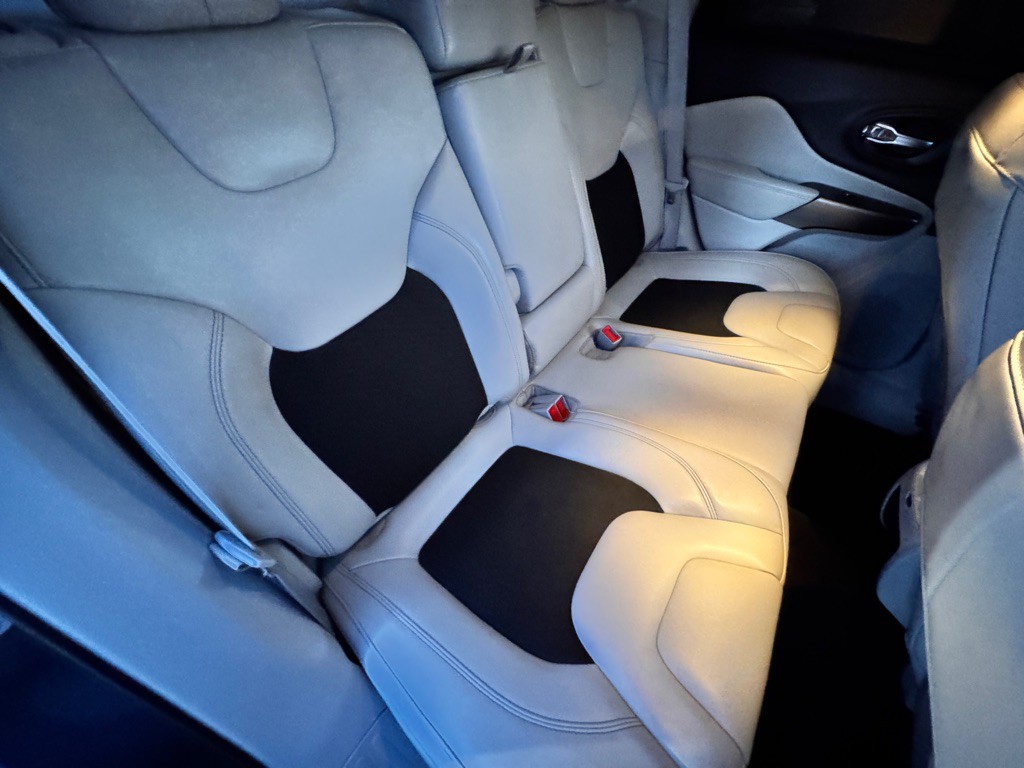 2020 Jeep Cherokee Image 16