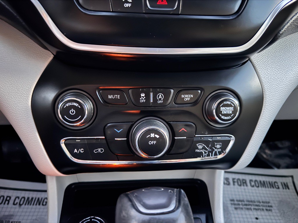 2020 Jeep Cherokee Image 28