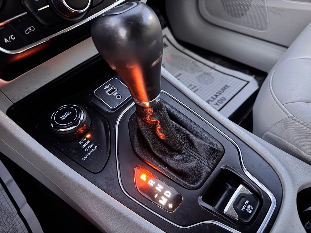 2020 Jeep Cherokee Image 29