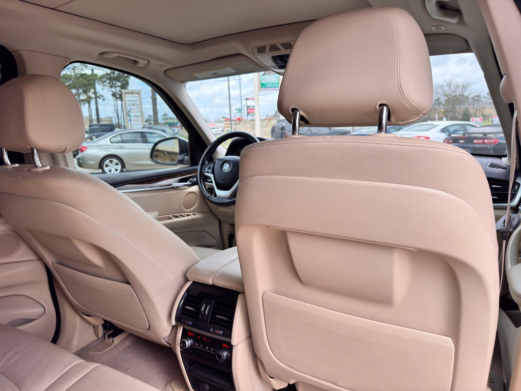 2015 BMW X5 Image 18