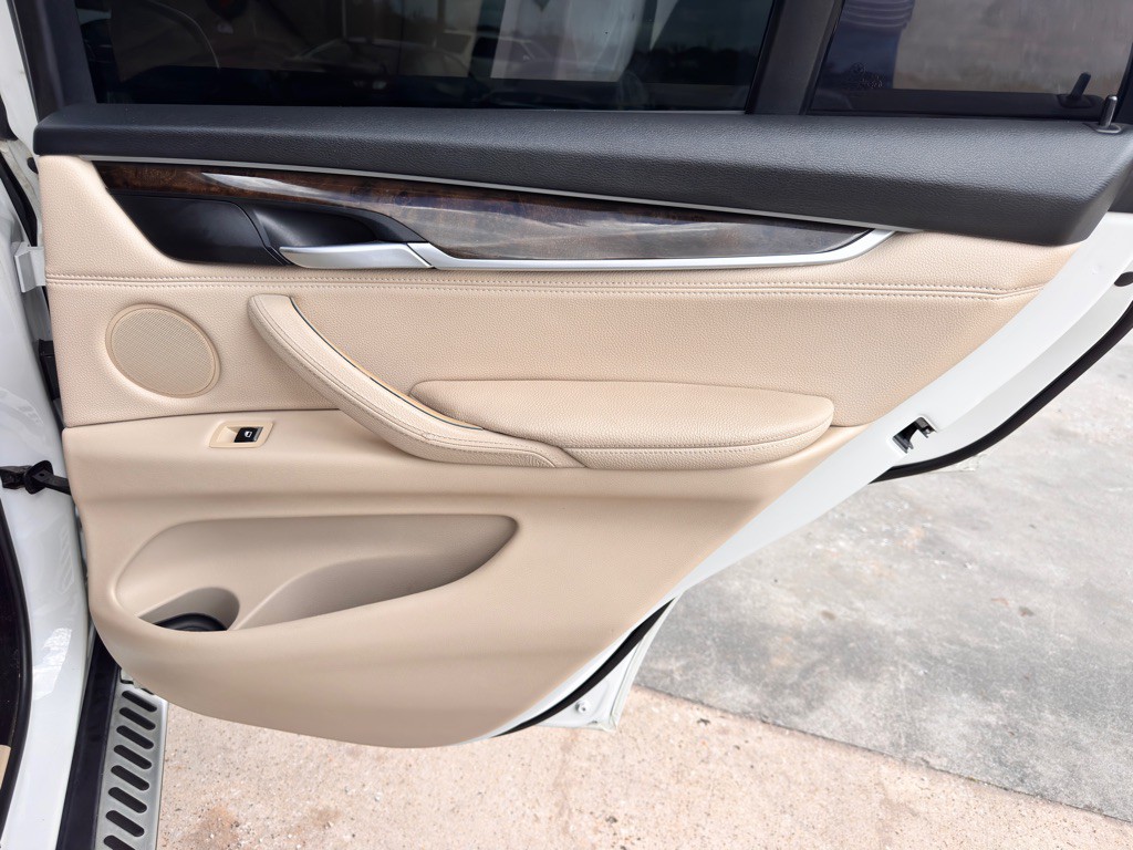 2015 BMW X5 Image 19