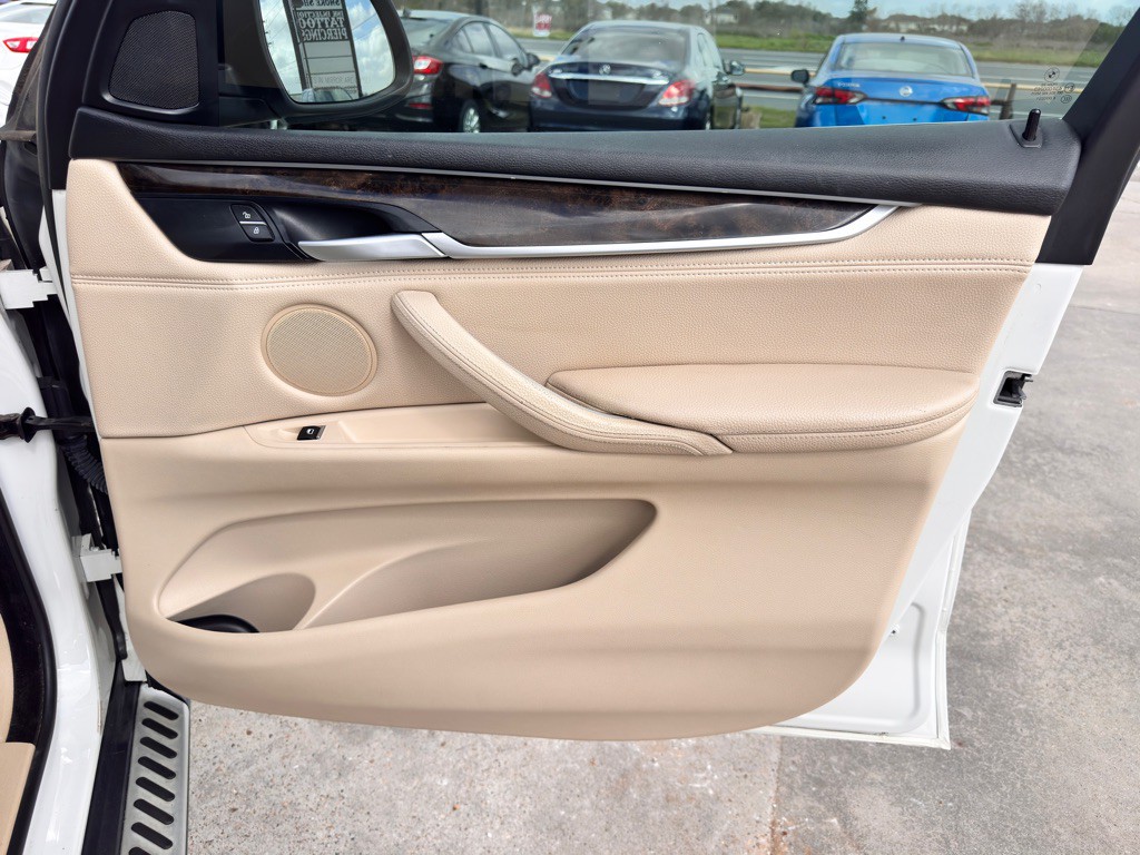 2015 BMW X5 Image 22