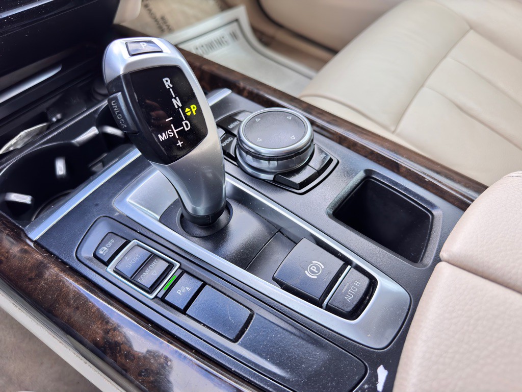 2015 BMW X5 Image 30