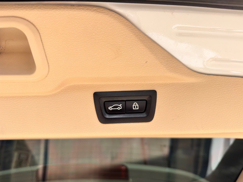 2015 BMW X5 Image 35