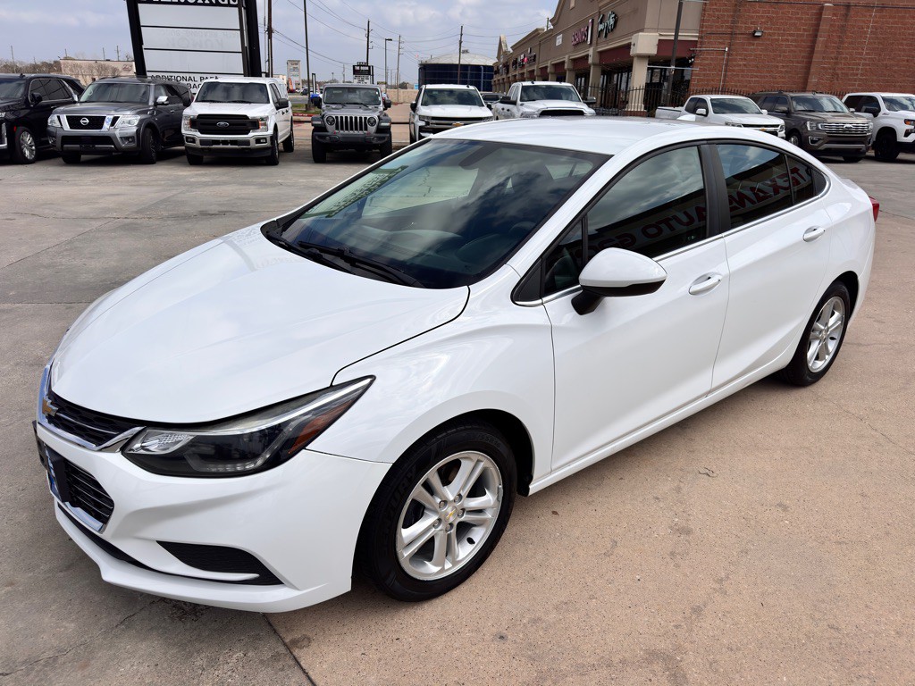 2017 Chevrolet Cruze Image 7