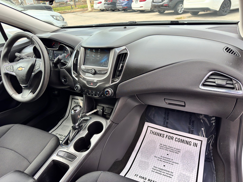 2017 Chevrolet Cruze Image 20