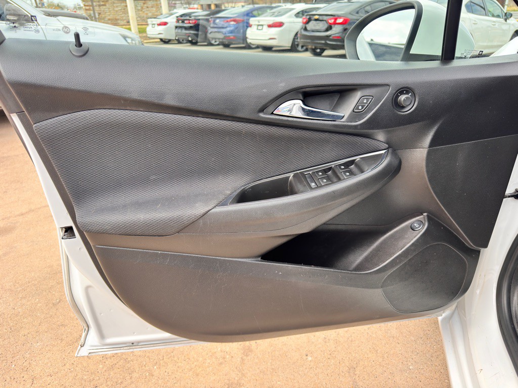 2017 Chevrolet Cruze Image 24