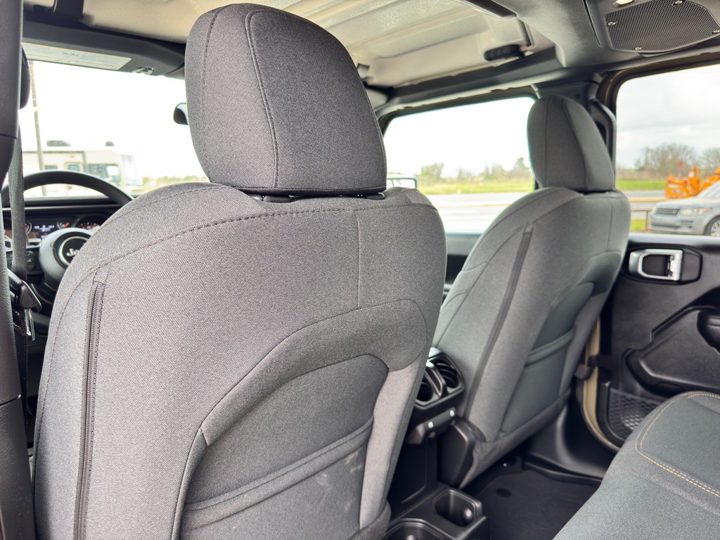 2025 Jeep Gladiator Image 15