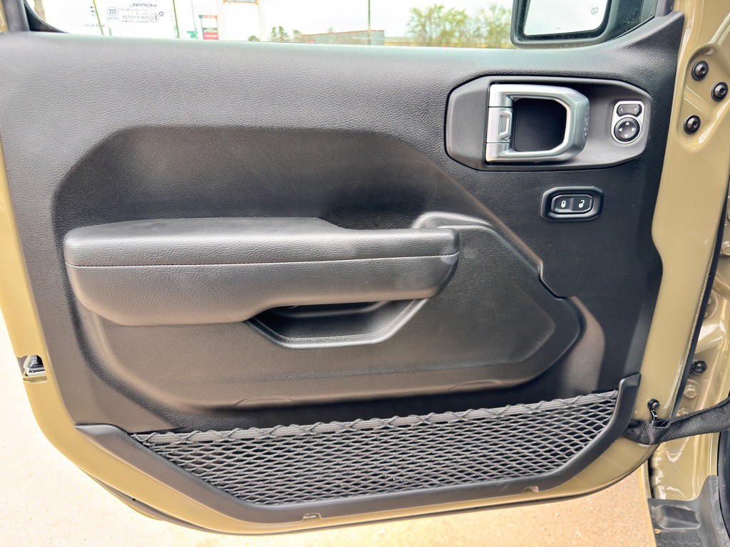 2025 Jeep Gladiator Image 25