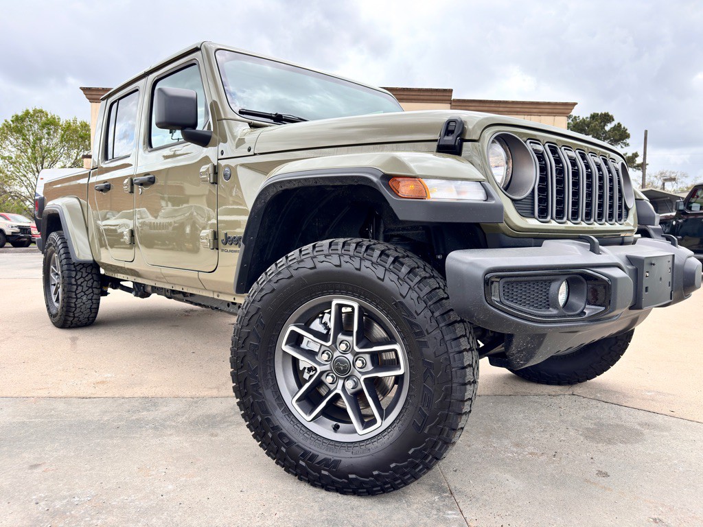 2025 Jeep Gladiator Image 36