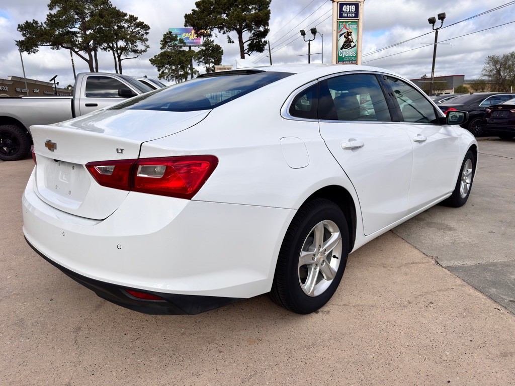 2024 Chevrolet Malibu Image 12