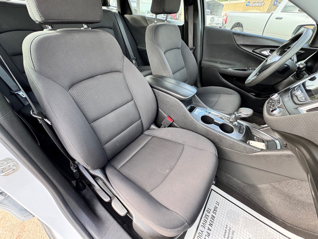 2024 Chevrolet Malibu Image 21