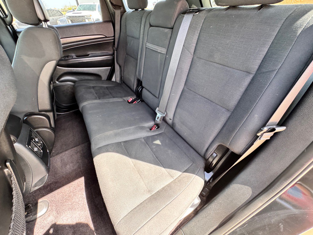 2017 Jeep Grand Cherokee Image 11