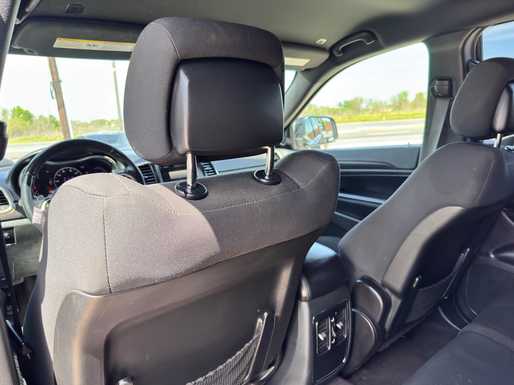 2017 Jeep Grand Cherokee Image 12