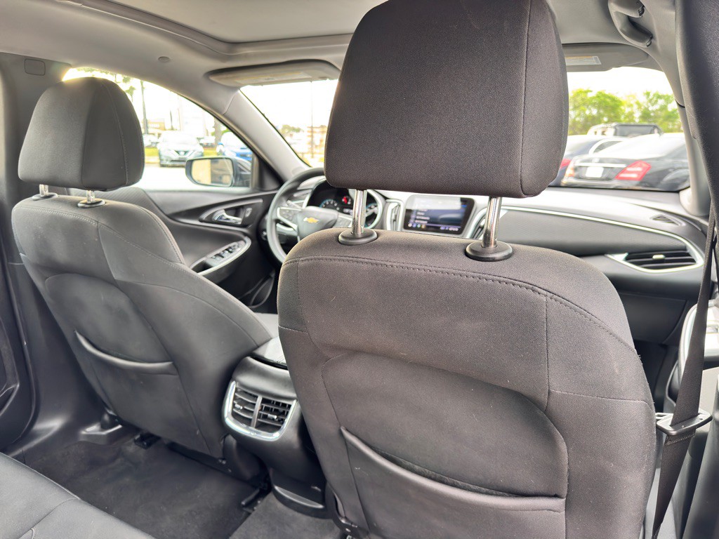 2020 Chevrolet Malibu Image 17