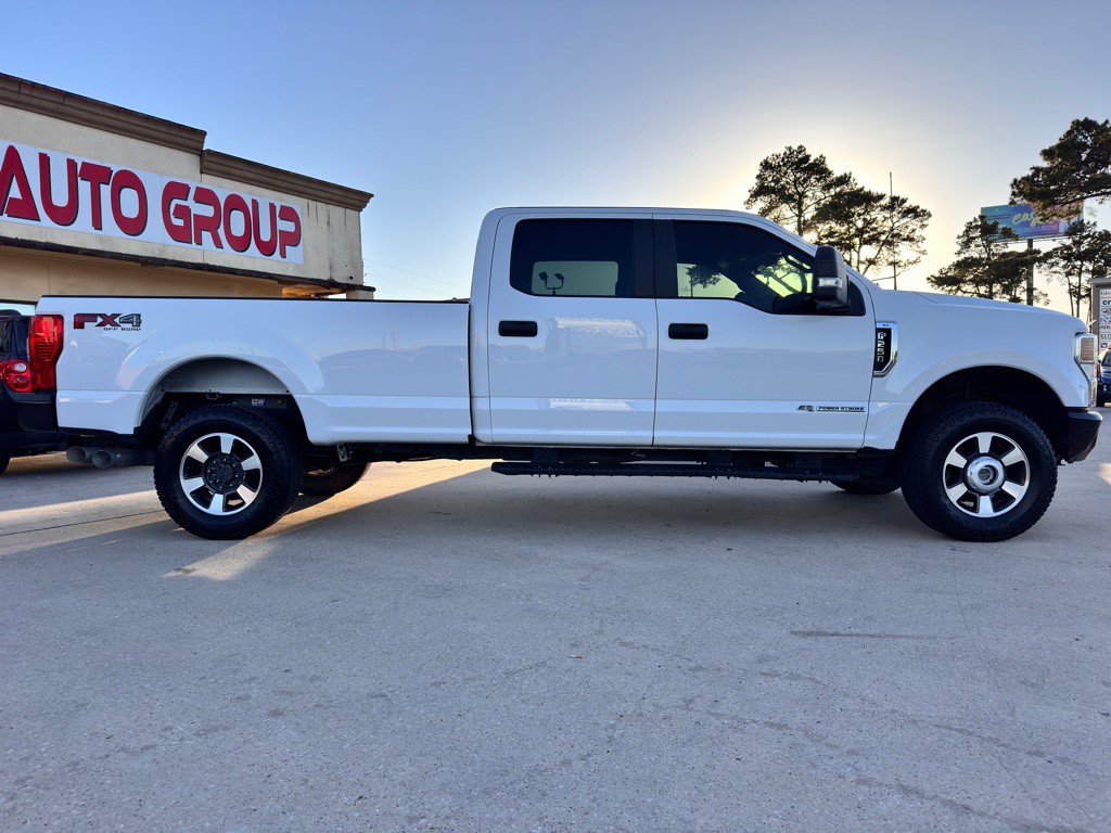 2022 Ford F-250 Image 11