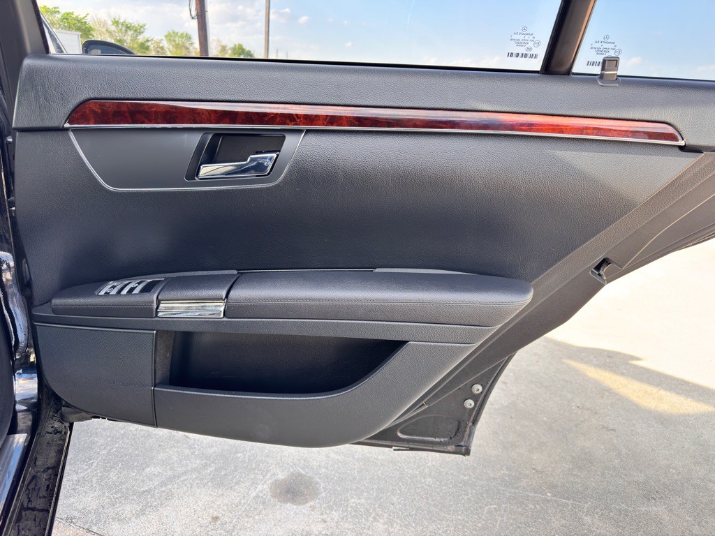 2008 Mercedes-Benz S-Class Image 19