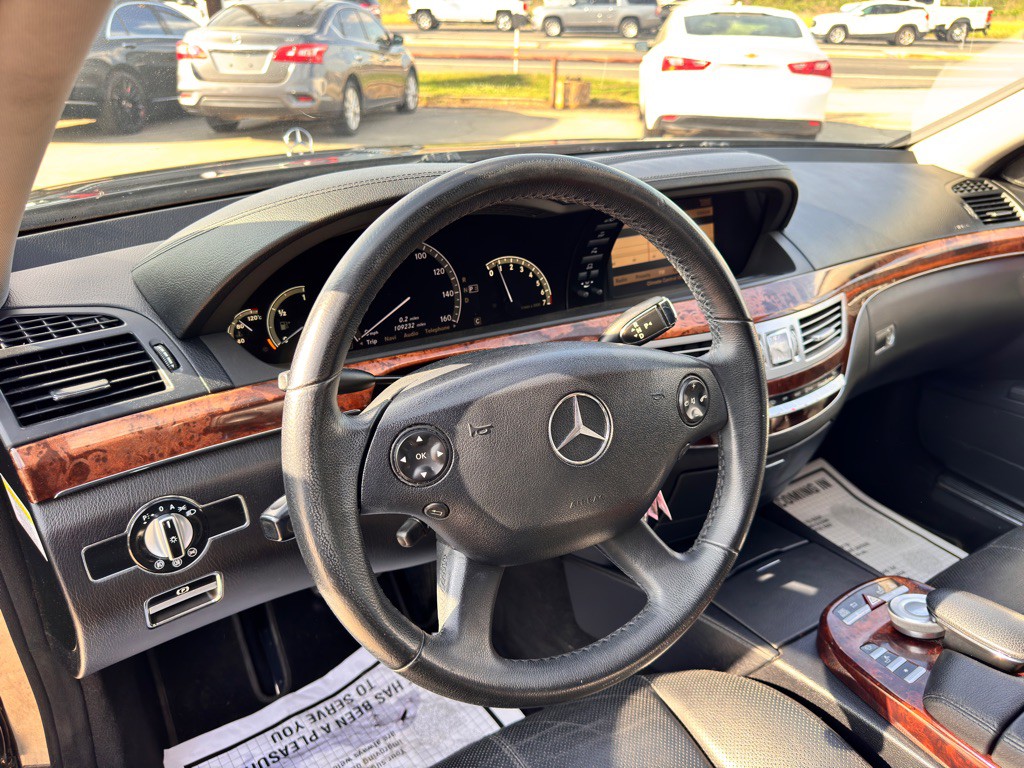 2008 Mercedes-Benz S-Class Image 24