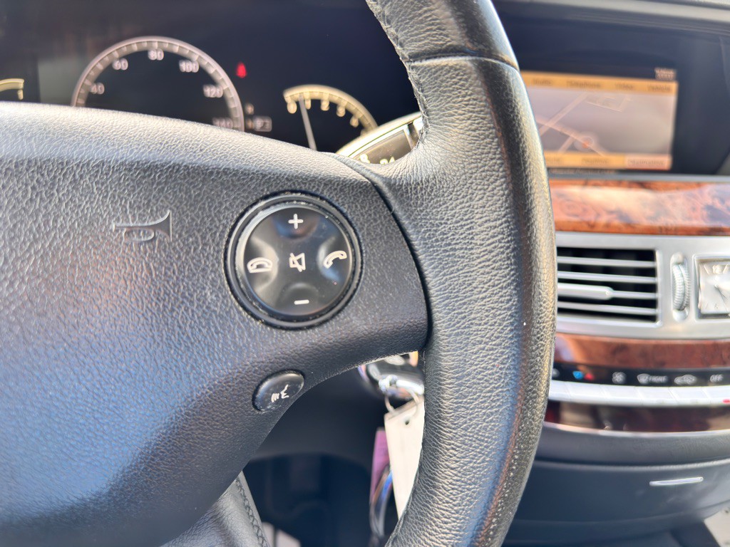 2008 Mercedes-Benz S-Class Image 32