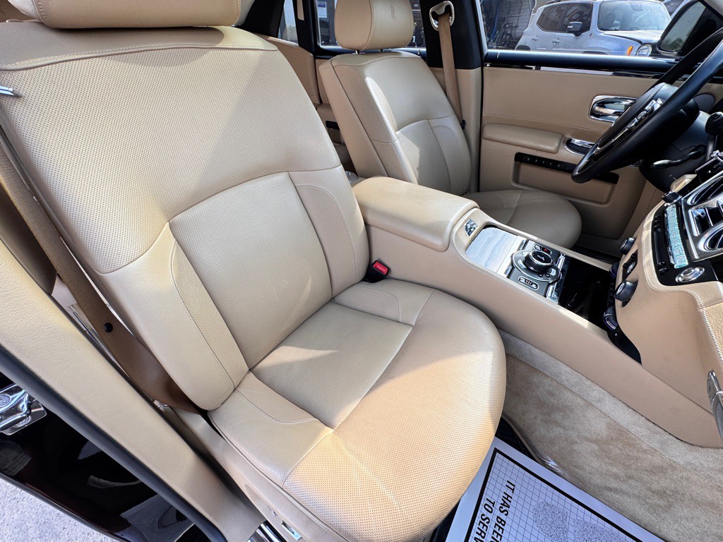 2014 Rolls-Royce Ghost Image 36