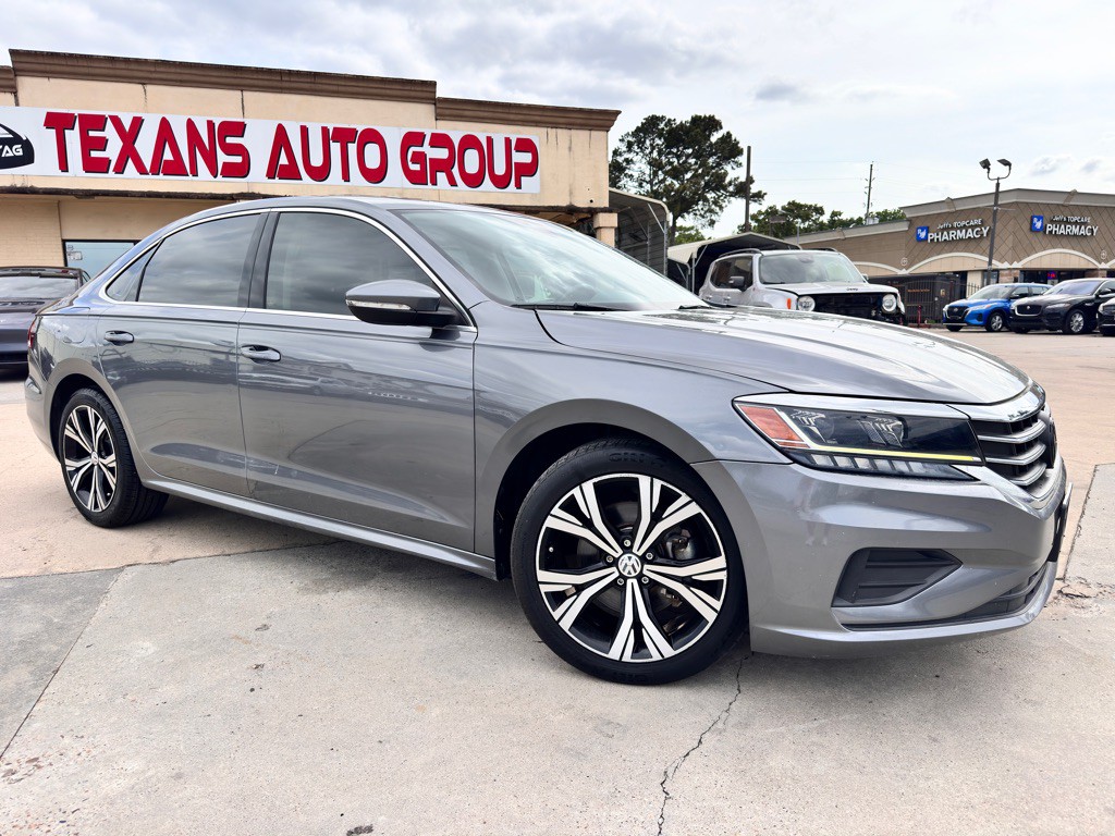 2021 Volkswagen Passat Image 2