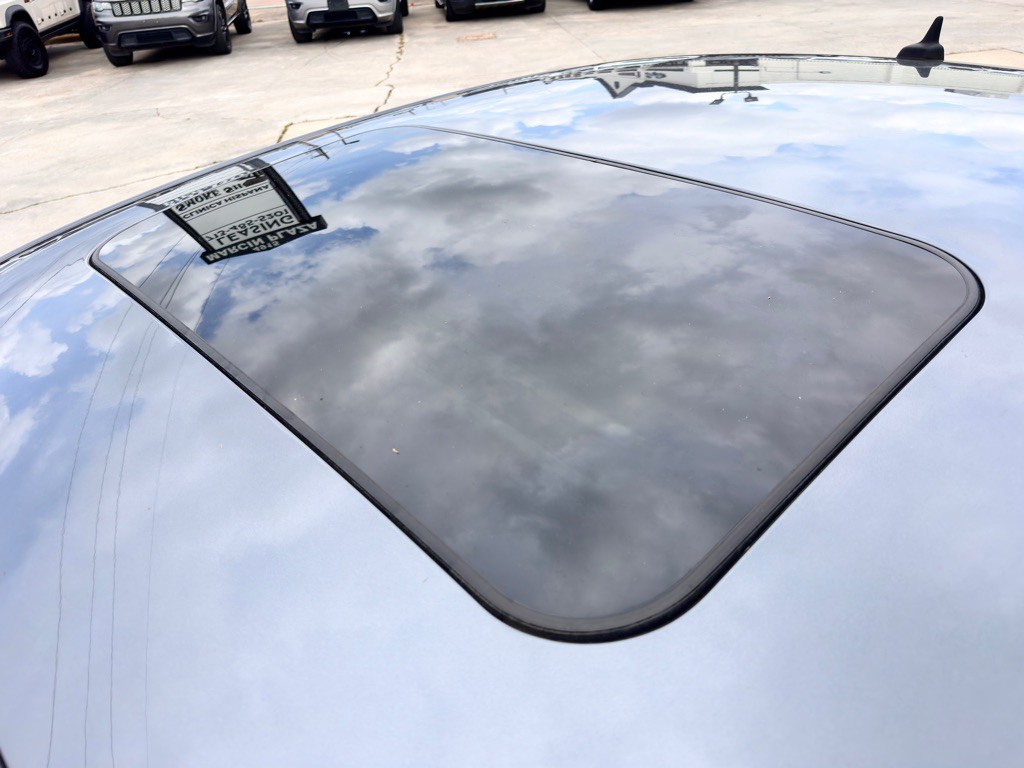 2021 Volkswagen Passat Image 12