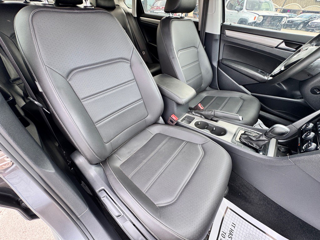 2021 Volkswagen Passat Image 19