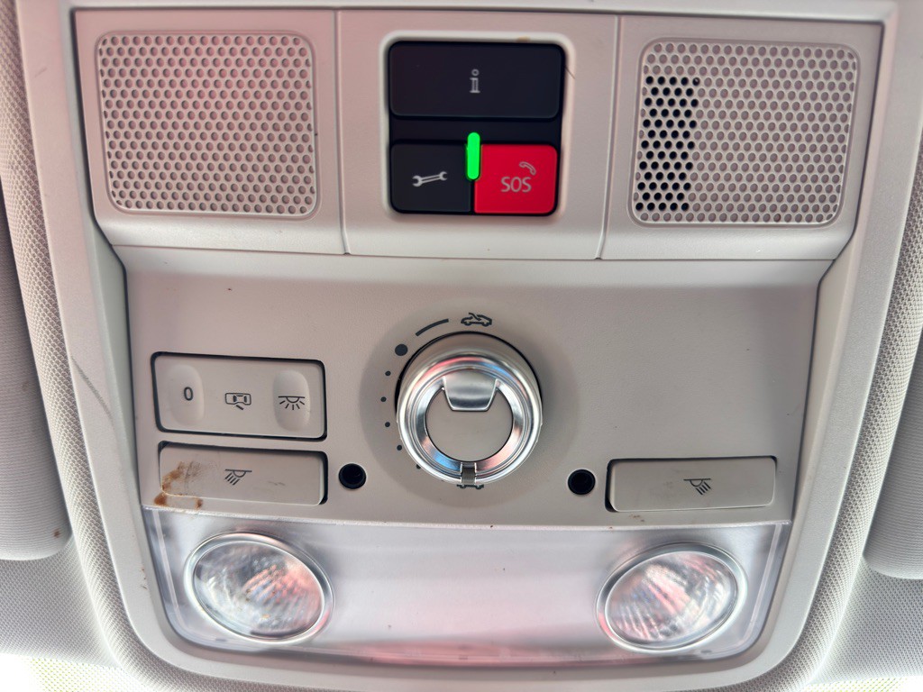 2021 Volkswagen Passat Image 31