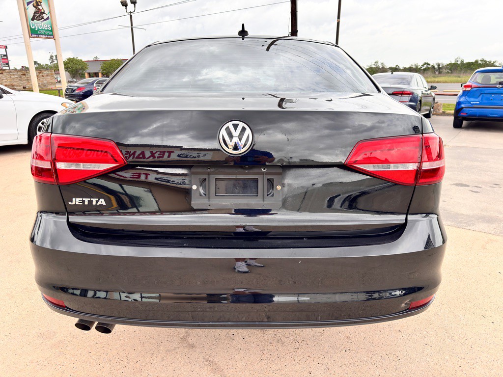 2015 Volkswagen Jetta Image 9