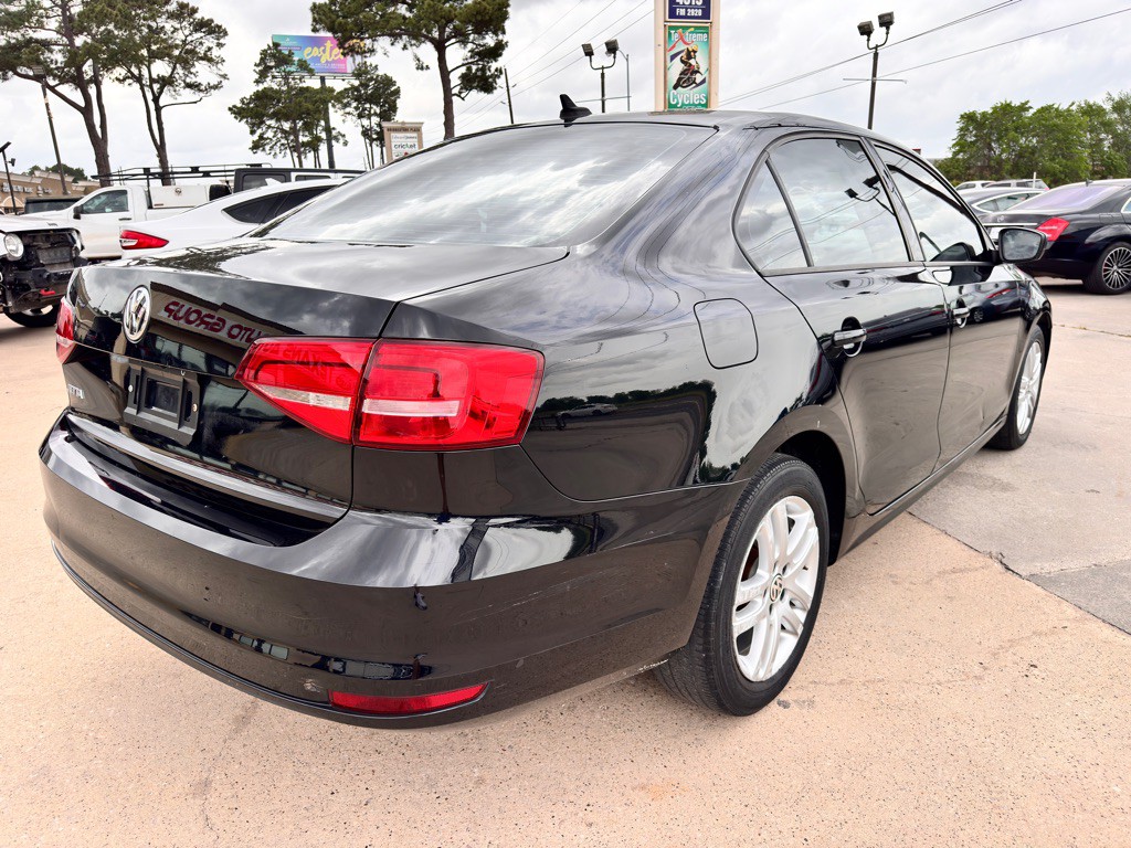 2015 Volkswagen Jetta Image 10