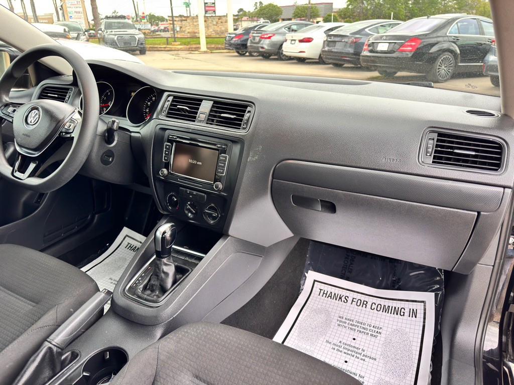 2015 Volkswagen Jetta Image 19