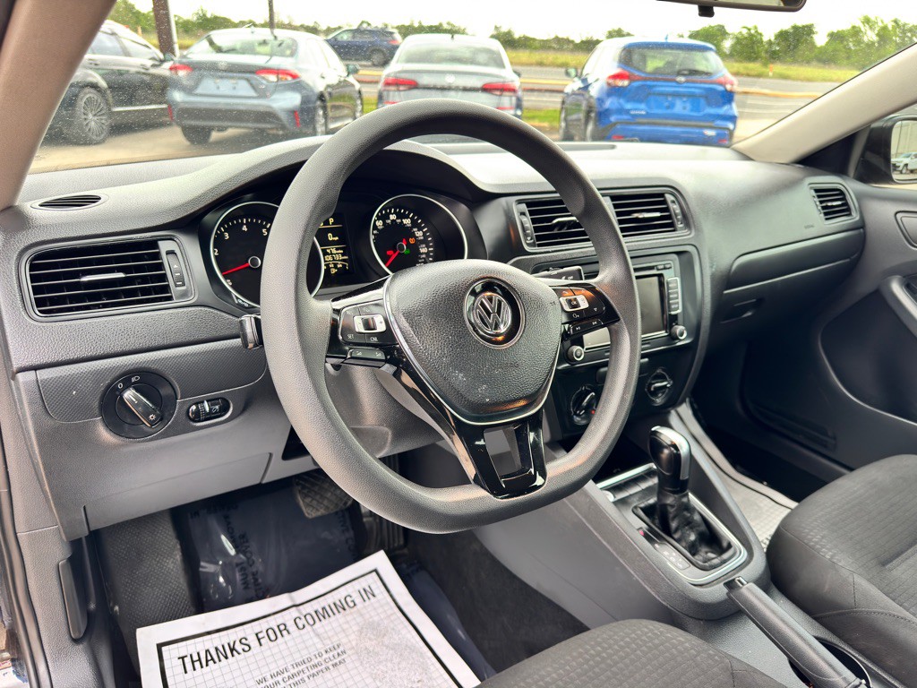 2015 Volkswagen Jetta Image 22