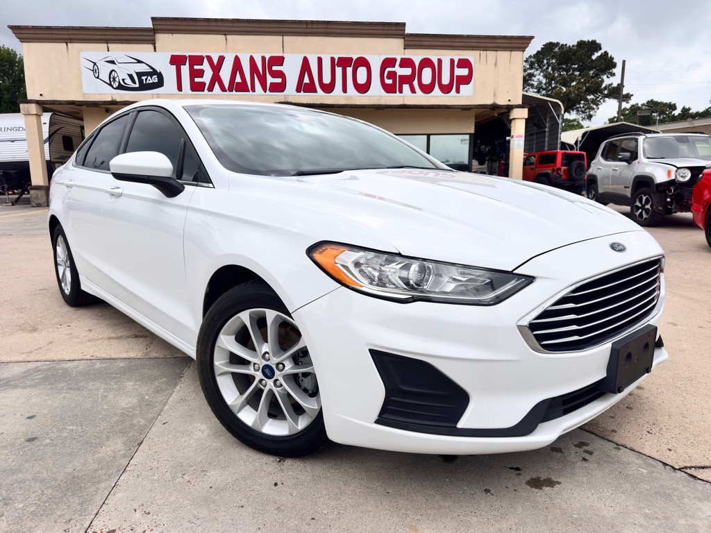 2020 Ford Fusion Image 1