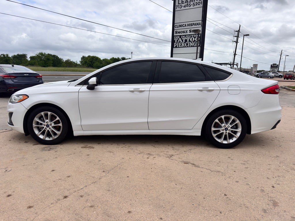 2020 Ford Fusion Image 8
