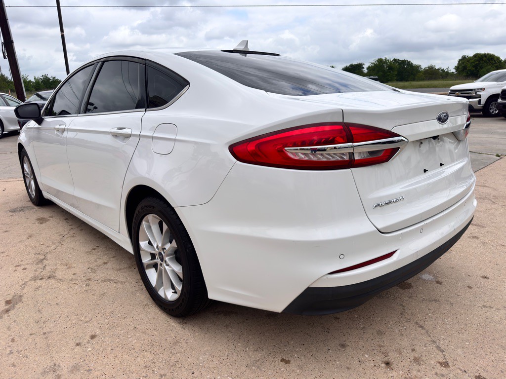 2020 Ford Fusion Image 9