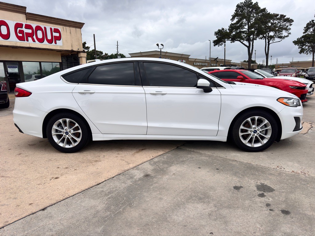 2020 Ford Fusion Image 12