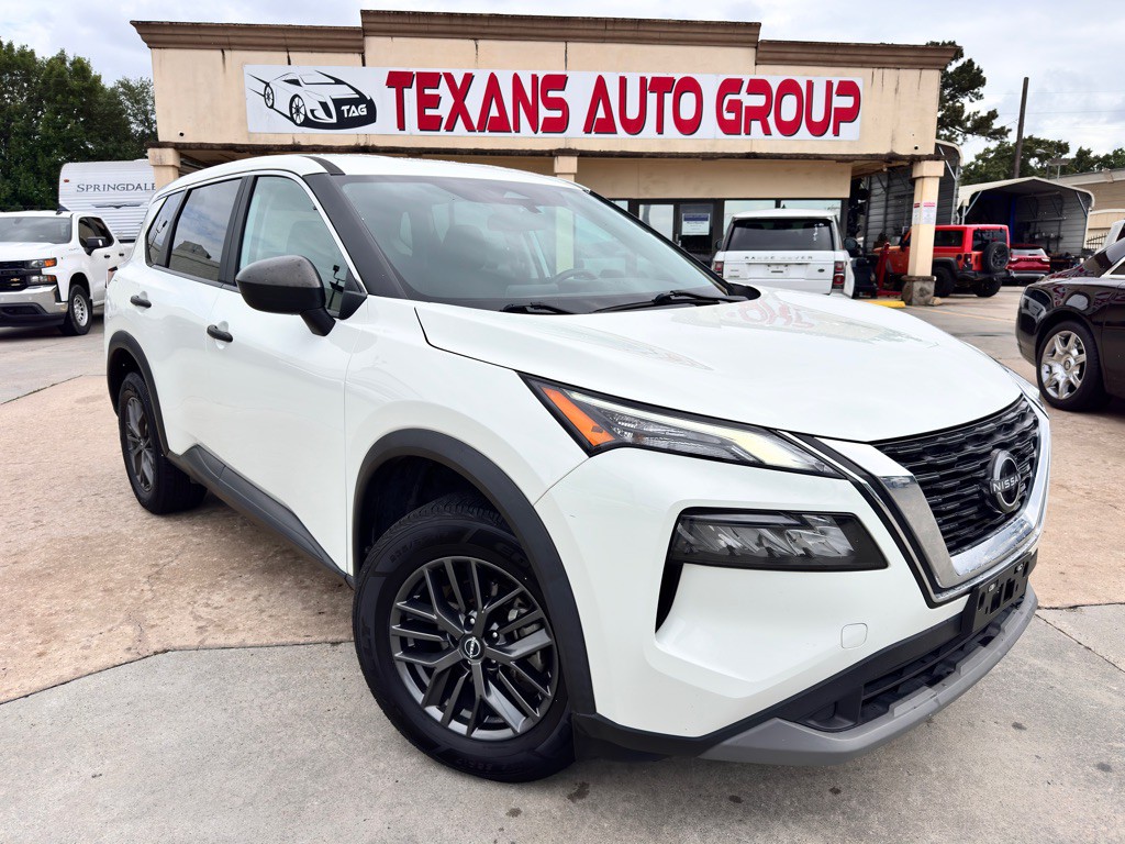 2023 Nissan Rogue Image 1