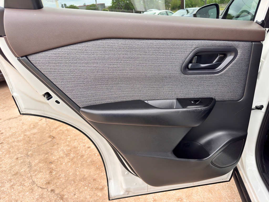 2023 Nissan Rogue Image 15