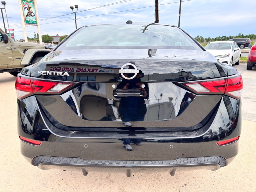 2025 Nissan Sentra Image 10