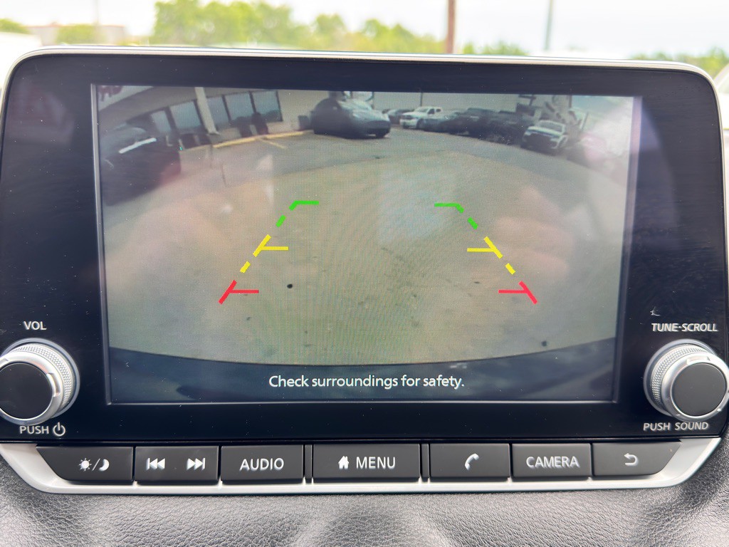 2025 Nissan Sentra Image 28