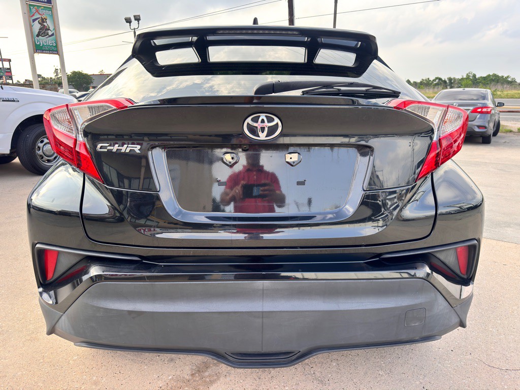 2021 Toyota C-HR Image 10