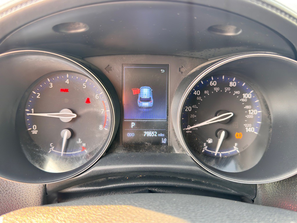 2021 Toyota C-HR Image 25