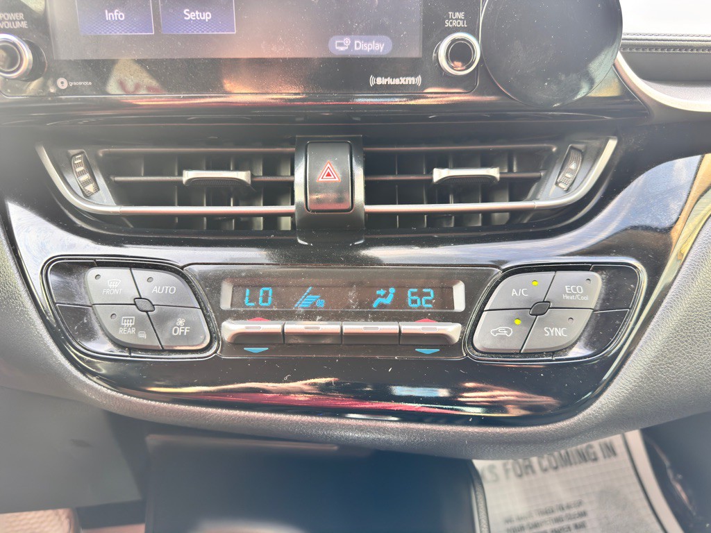 2021 Toyota C-HR Image 28