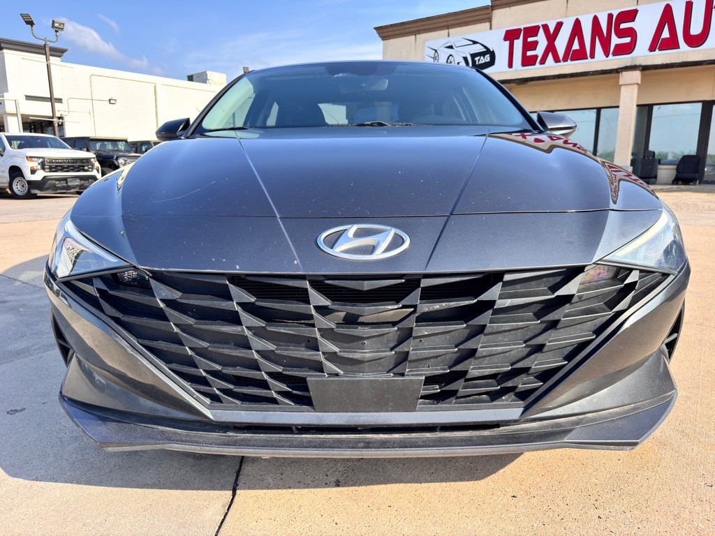 2021 Hyundai Elantra Image 4
