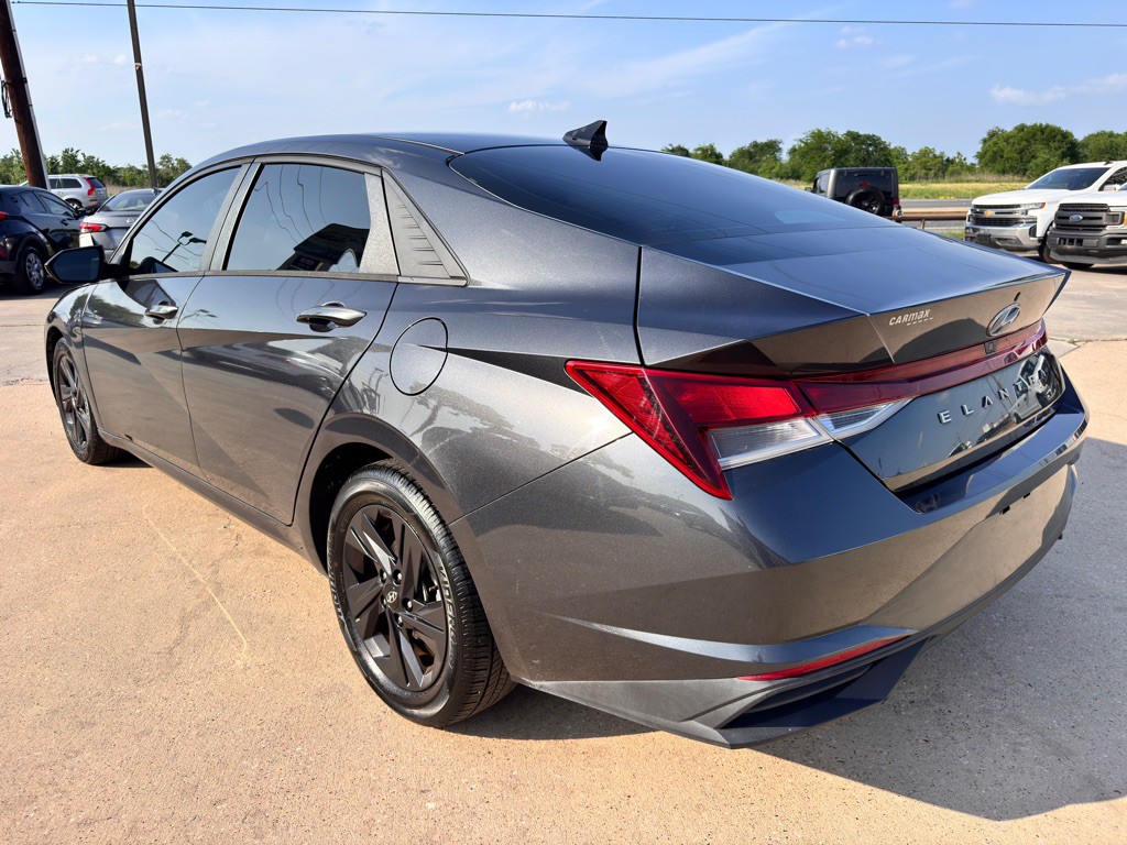 2021 Hyundai Elantra Image 9
