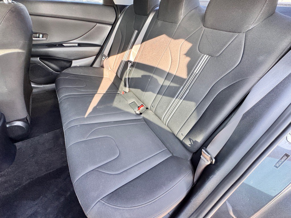 2021 Hyundai Elantra Image 13