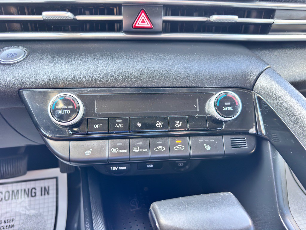 2021 Hyundai Elantra Image 30