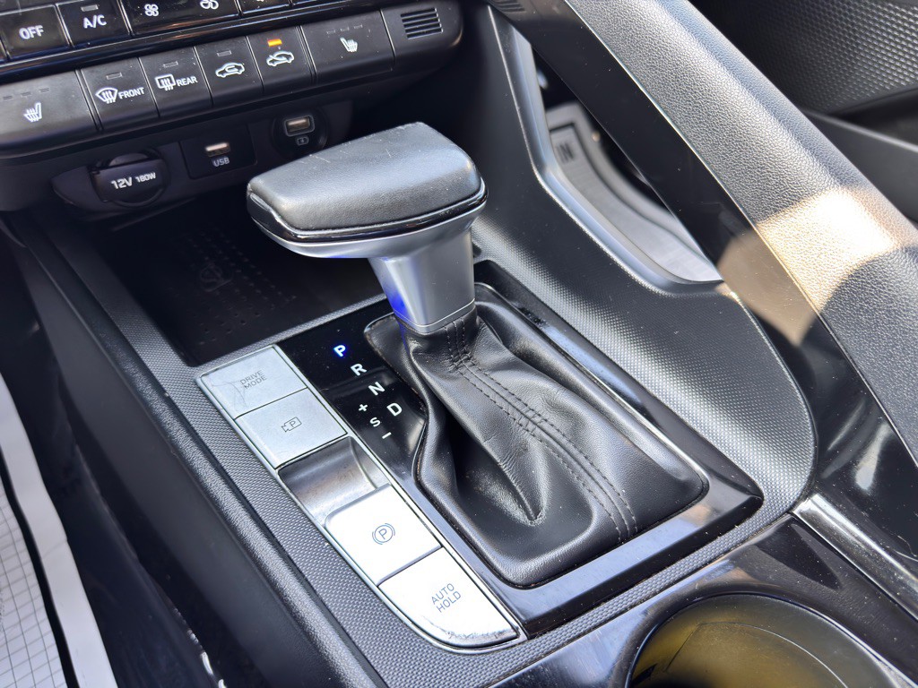 2021 Hyundai Elantra Image 31